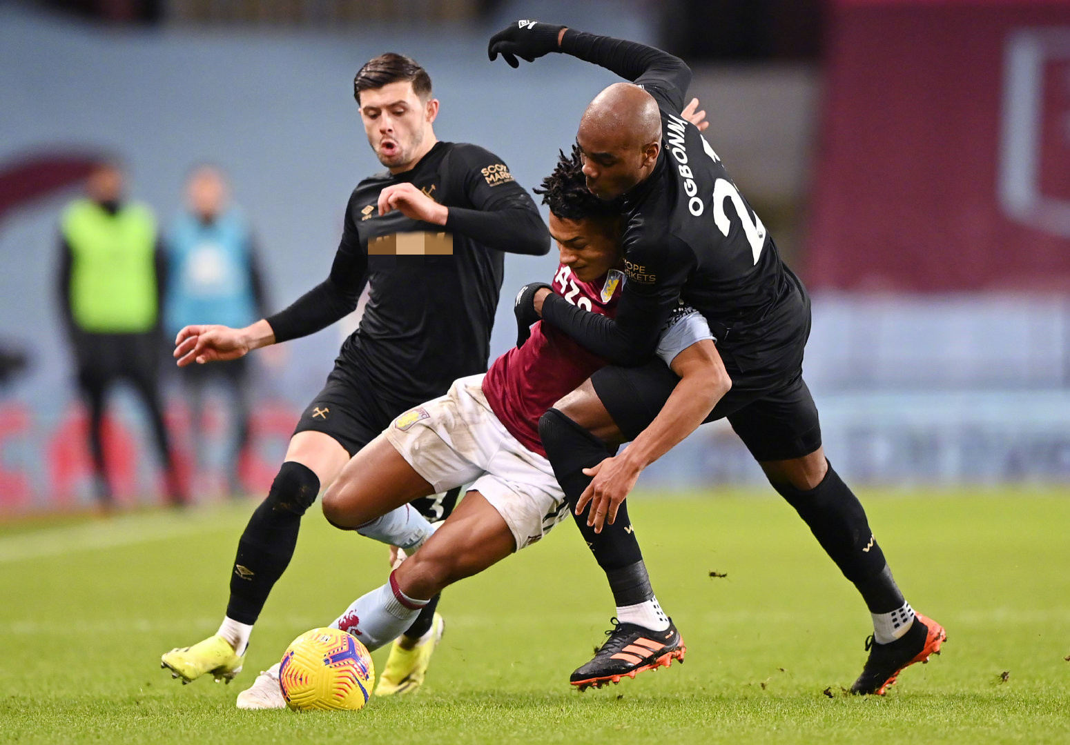 中国男足迎 中国男足迎