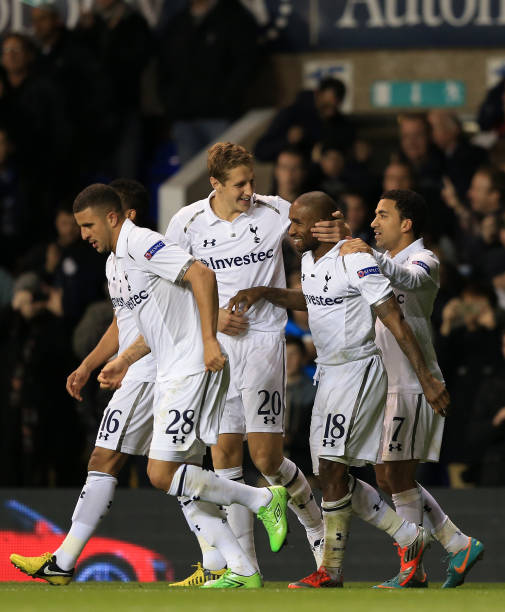 何助力球队 何助力球队